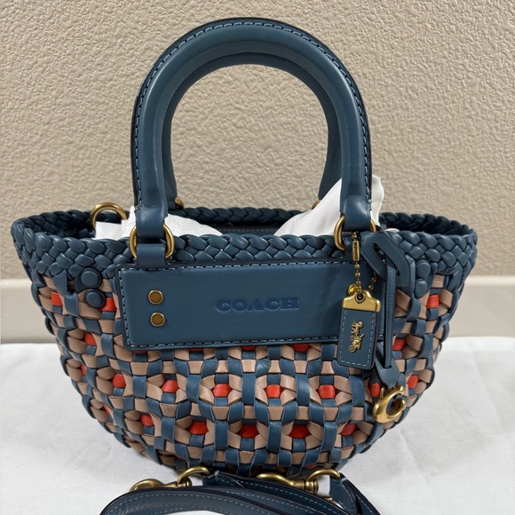 COACH 1941 Woven Tote 16 Lake/Multi VGUC - Picture 1 of 12